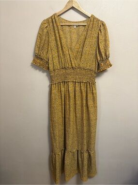 Max Studio Yellow Floral V-Neck Dress Yellow Gold Size XL